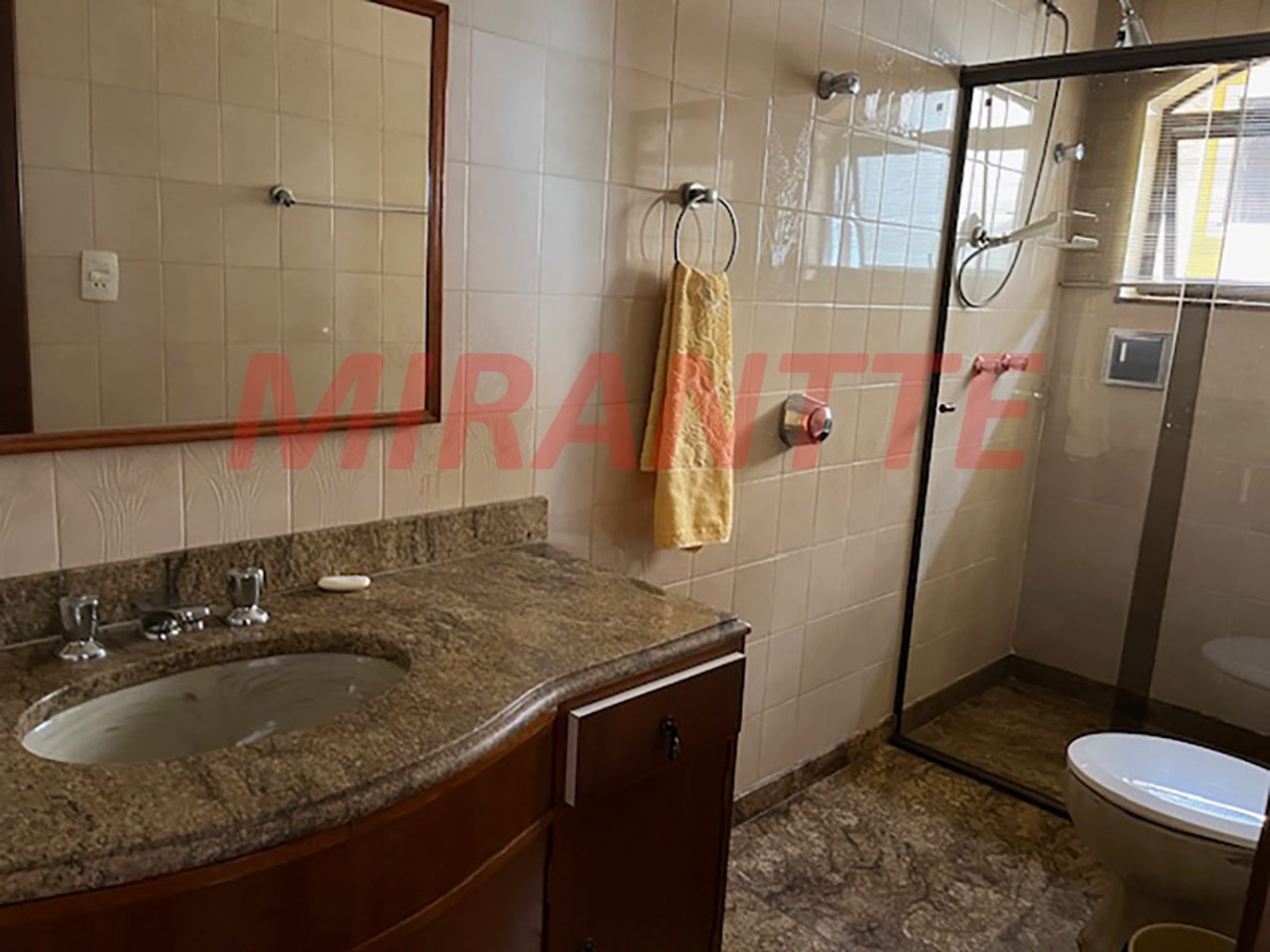 Sobrado de 351m² com 4 quartos em Barro Branco (Zona Norte)