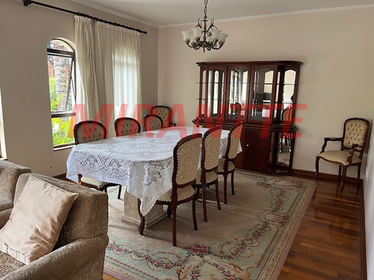 Sobrado de 351m² com 4 quartos em Barro Branco (Zona Norte)