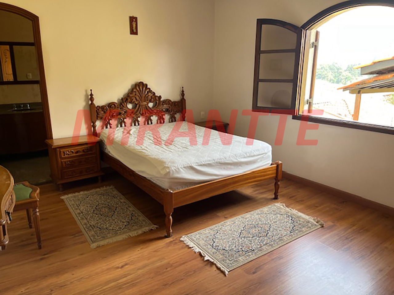 Sobrado de 351m² com 4 quartos em Barro Branco (Zona Norte)