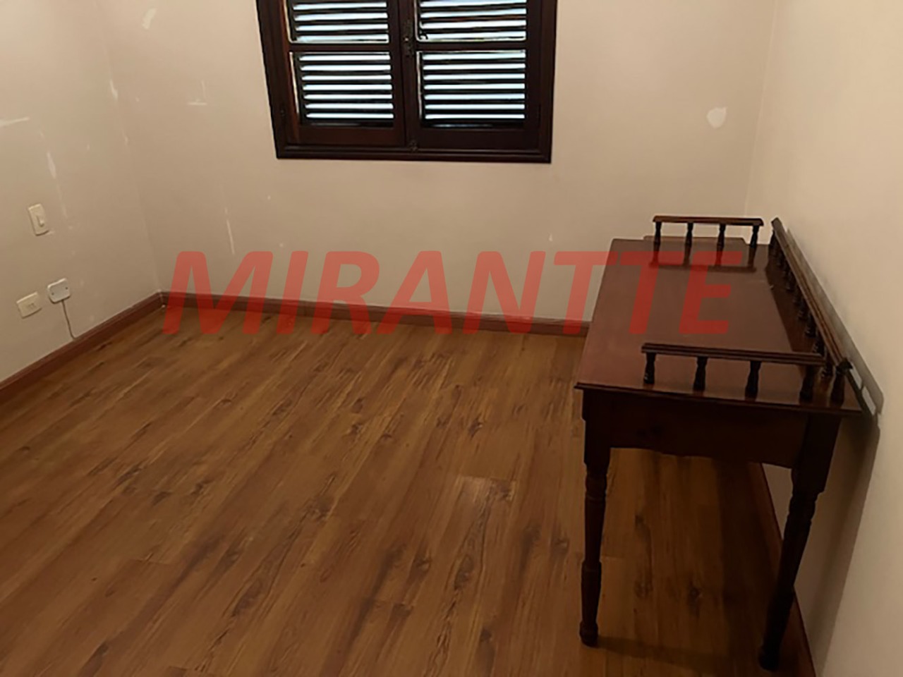 Sobrado de 351m² com 4 quartos em Barro Branco (Zona Norte)