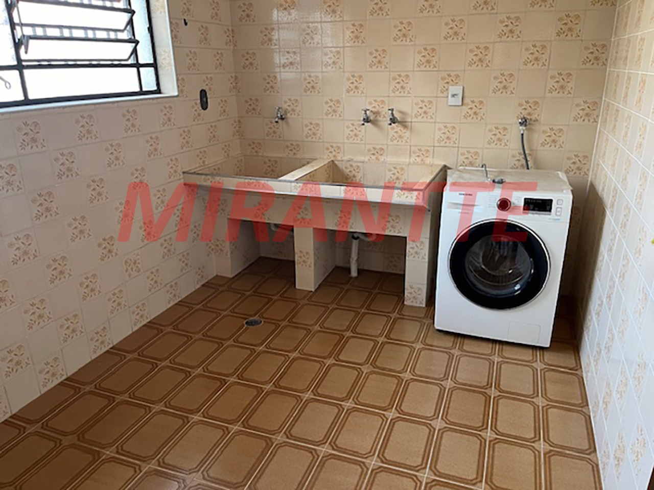 Sobrado de 351m² com 4 quartos em Barro Branco (Zona Norte)