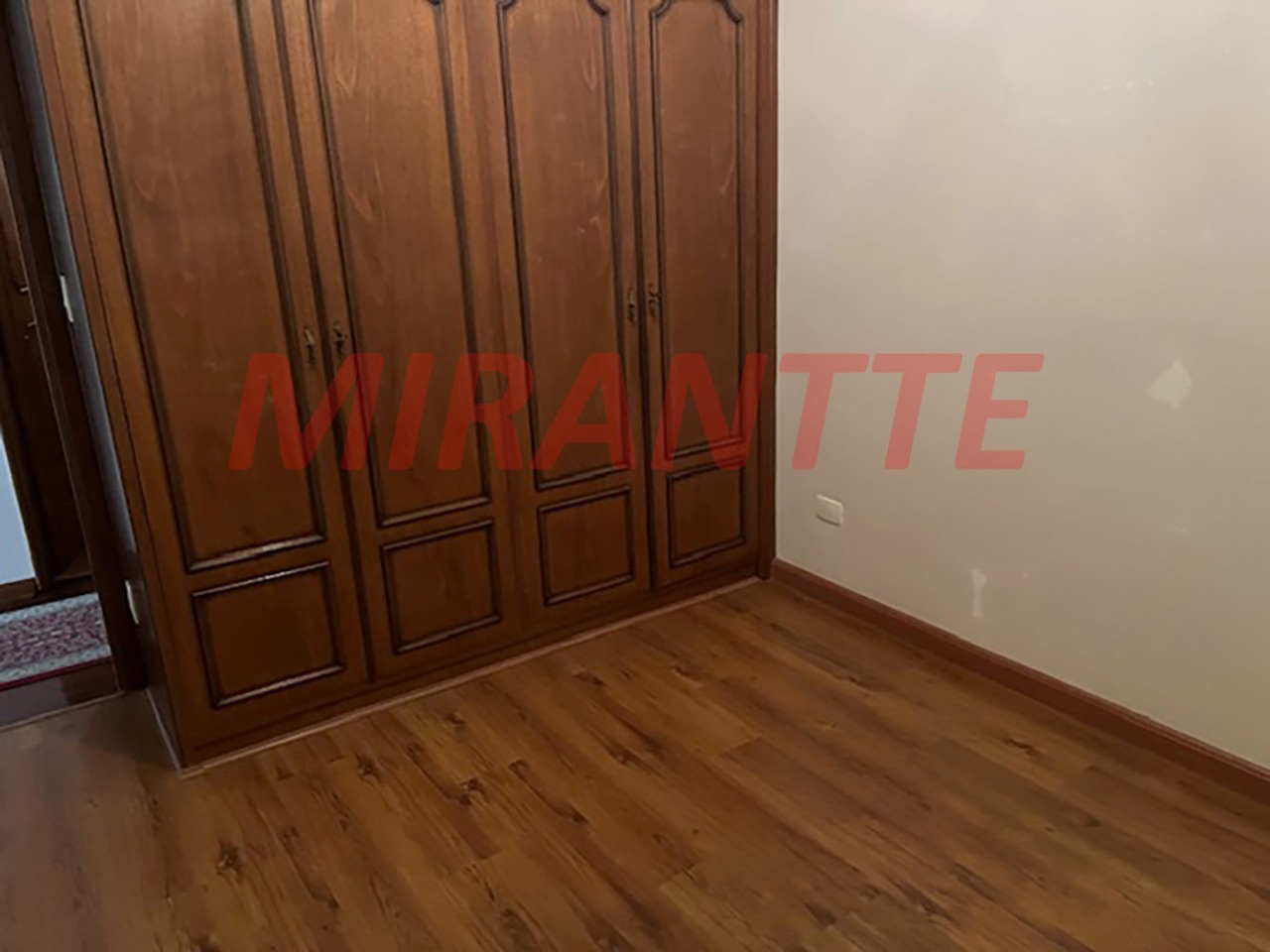 Sobrado de 351m² com 4 quartos em Barro Branco (Zona Norte)
