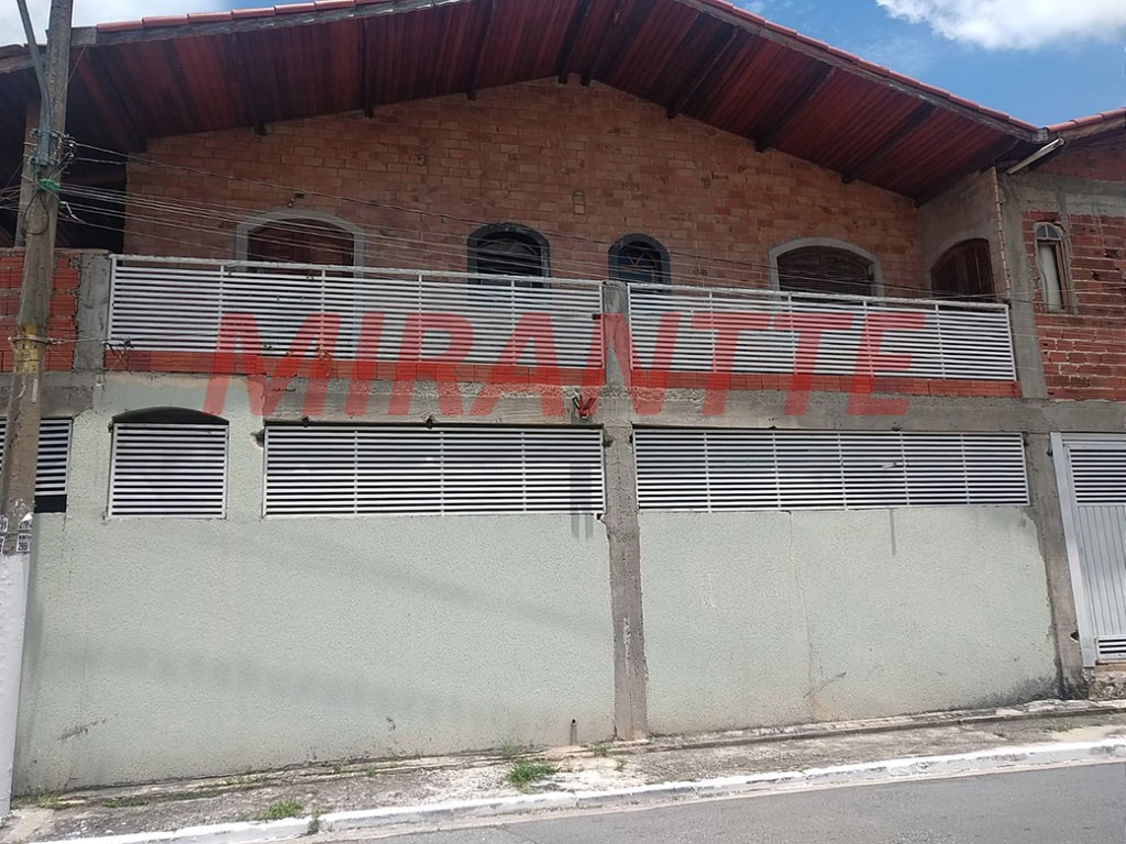 Sobrado de 250m² com 3 quartos em Imirim