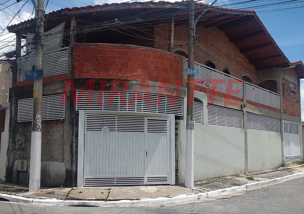 Sobrado de 250m² com 3 quartos em Imirim