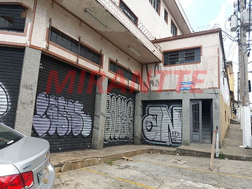 Comercial de 917m² em Casa Verde