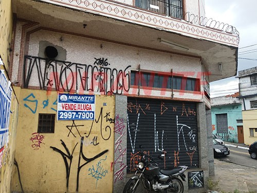 Comercial de 917m² em Casa Verde