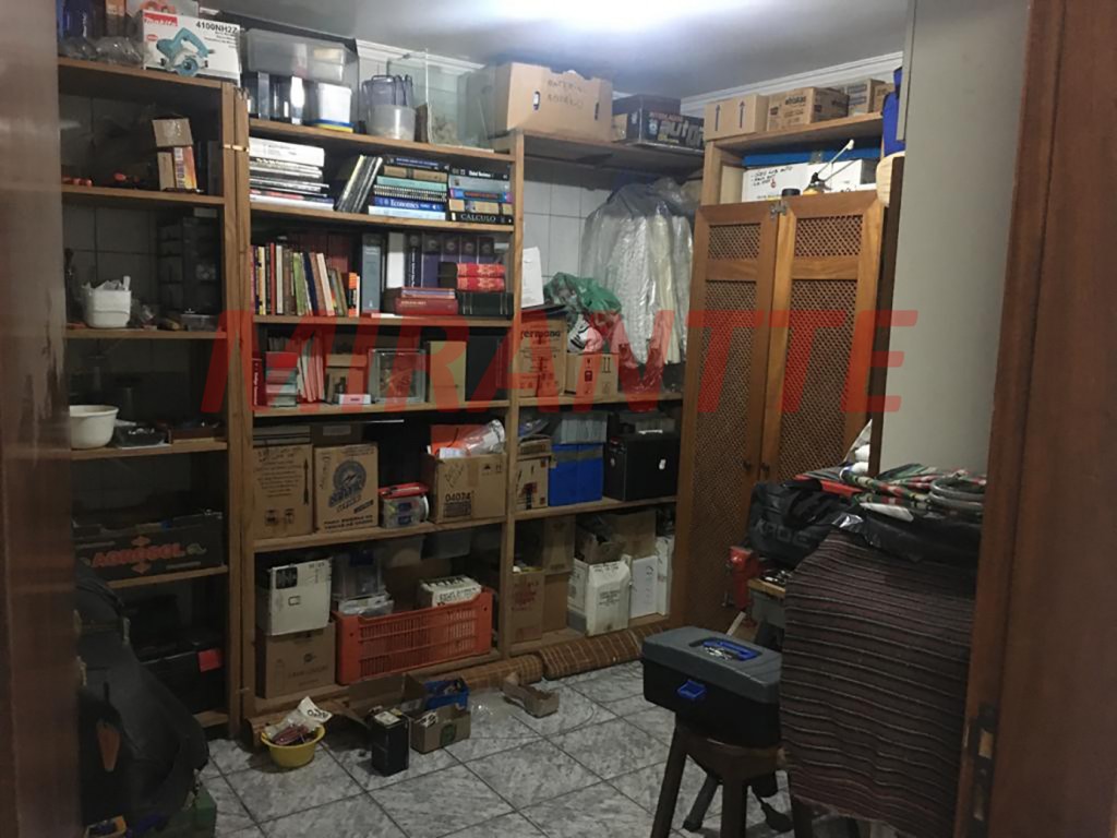 Sobrado de 250m² com 3 quartos em Santana