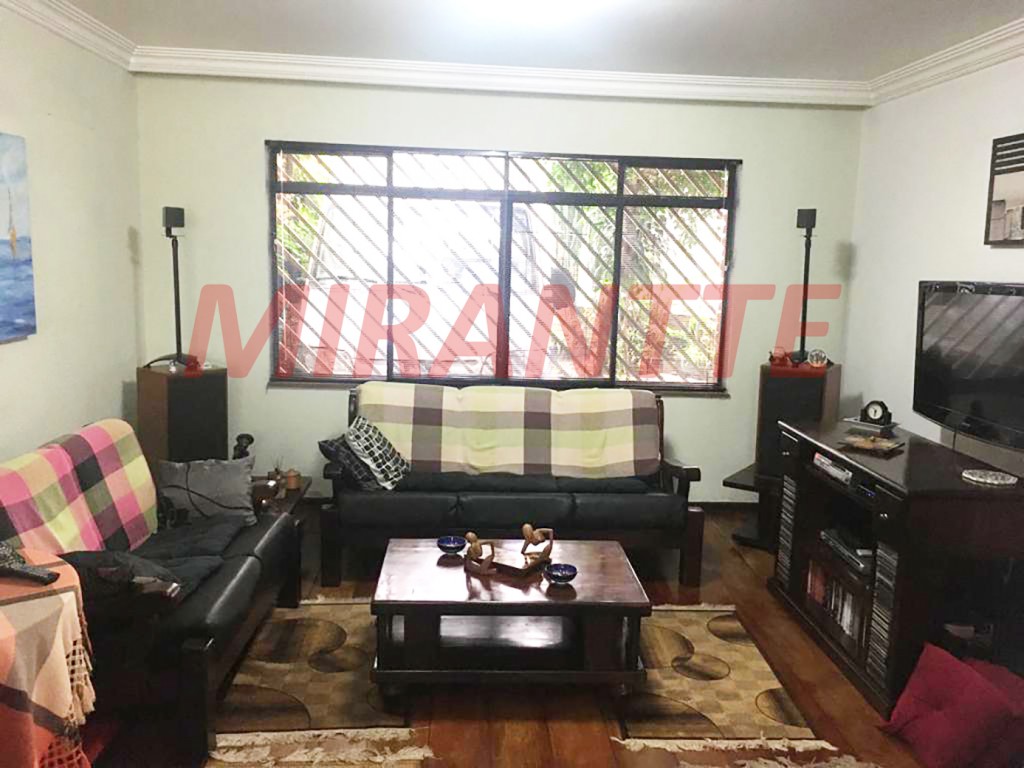 Sobrado de 250m² com 3 quartos em Santana