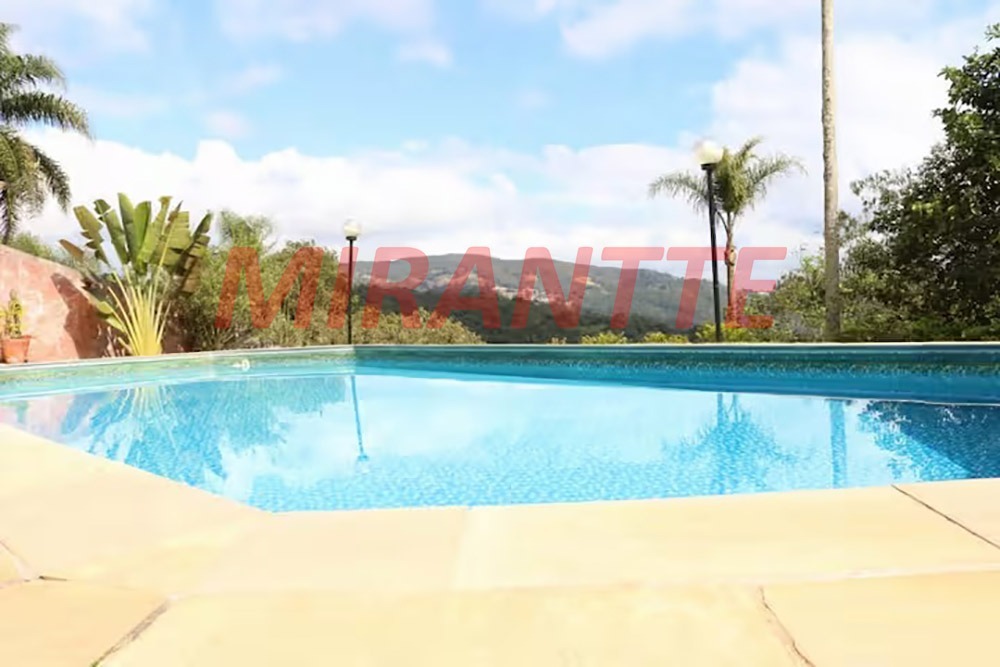 Casa terrea de 140m² com 2 quartos em Serra da Cantareira