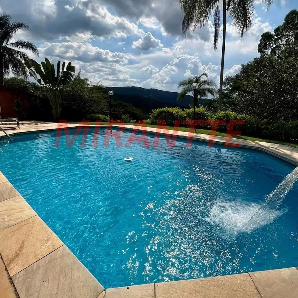 Casa terrea de 140m² com 2 quartos em Serra da Cantareira
