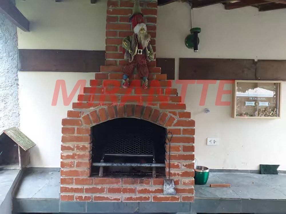 Casa terrea de 140m² com 2 quartos em Serra da Cantareira