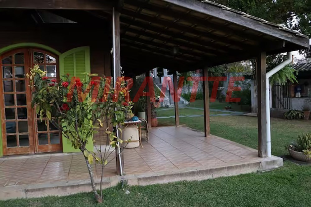 Casa terrea de 140m² com 2 quartos em Serra da Cantareira