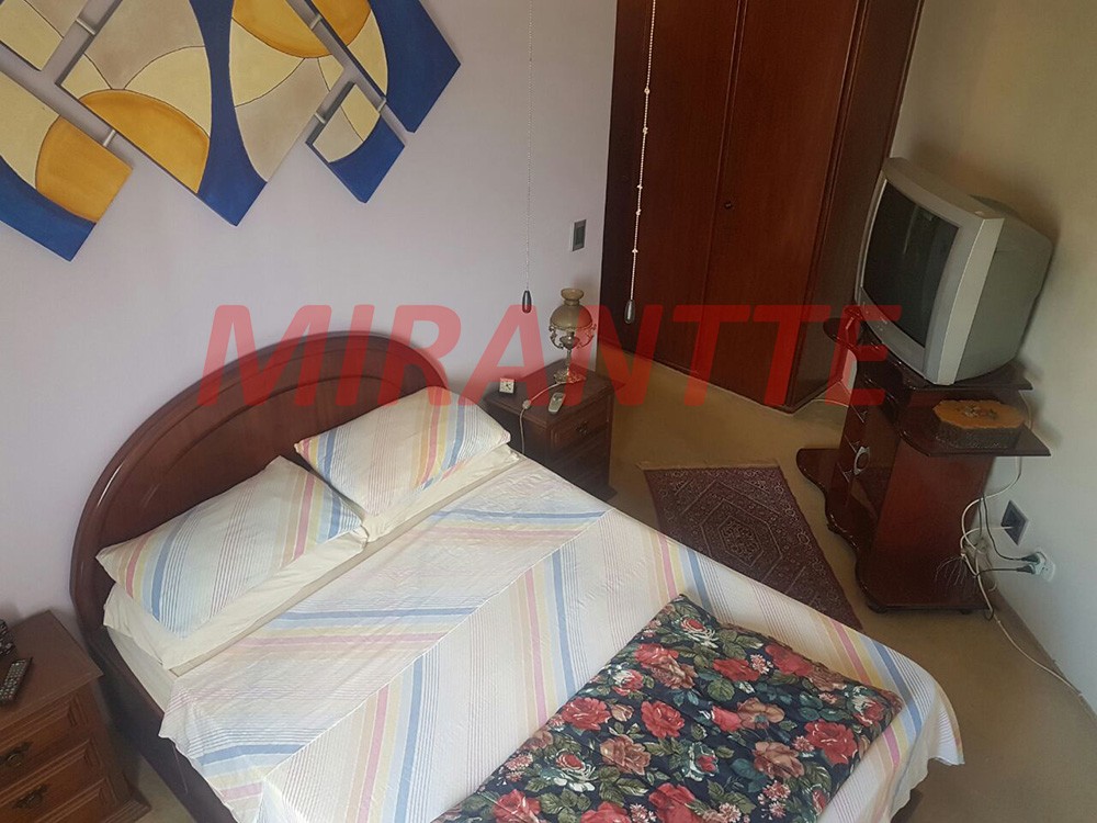 Apartamento de 70m² com 3 quartos em Santa Teresinha