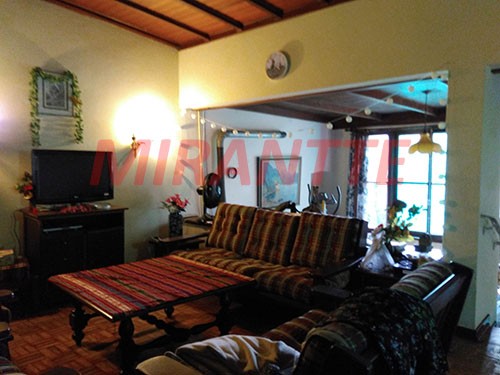 Casa terrea de 200m² com 4 quartos em Tremembe