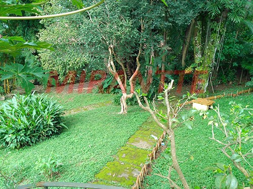 Casa terrea de 200m² com 4 quartos em Tremembe