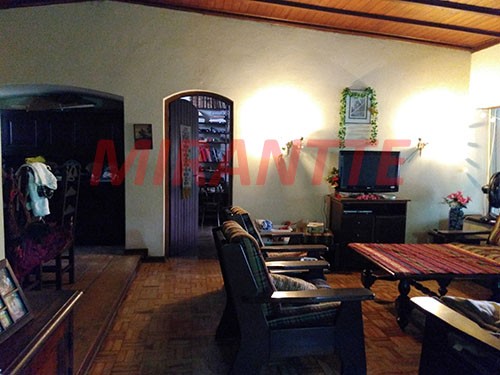 Casa terrea de 200m² com 4 quartos em Tremembe