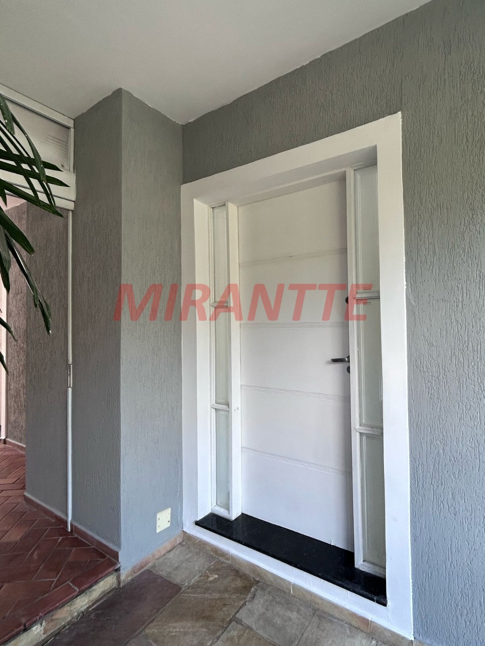 Sobrado de 300m² com 4 quartos em Vila Irmaos Arnoni
