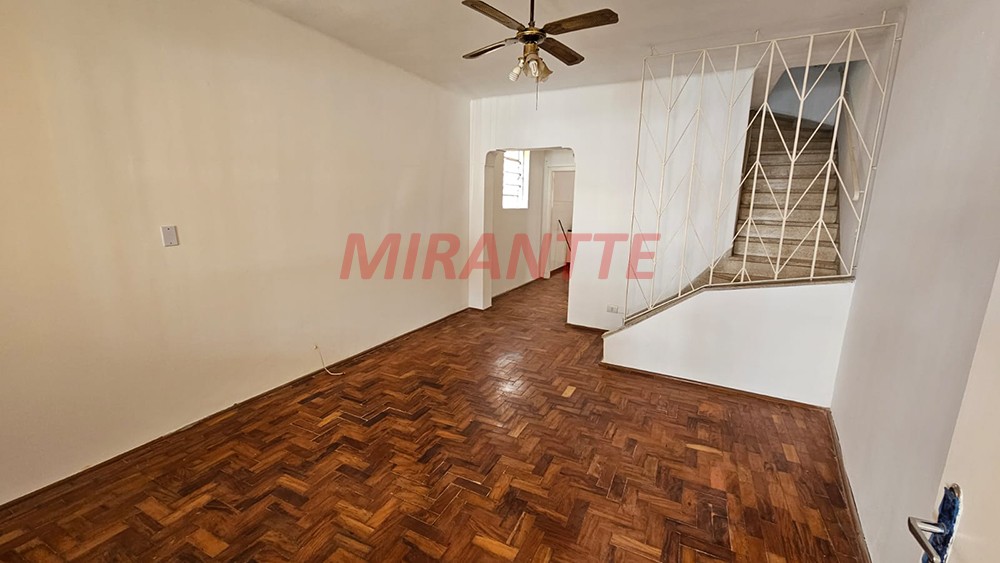 Sobrado de 125m² com 3 quartos em Santa Terezinha