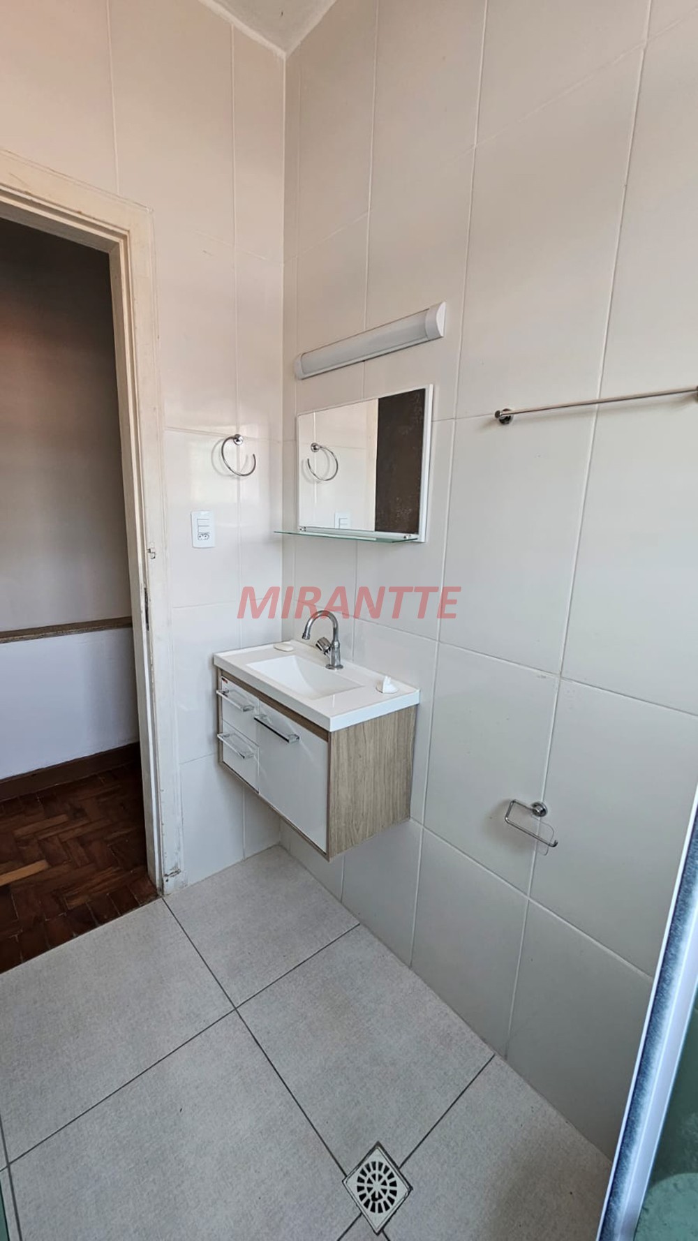 Sobrado de 125m² com 3 quartos em Santa Terezinha
