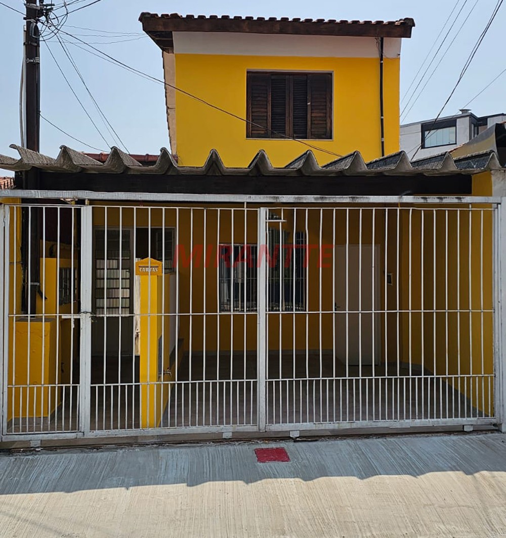 Sobrado de 125m² com 3 quartos em Santa Terezinha