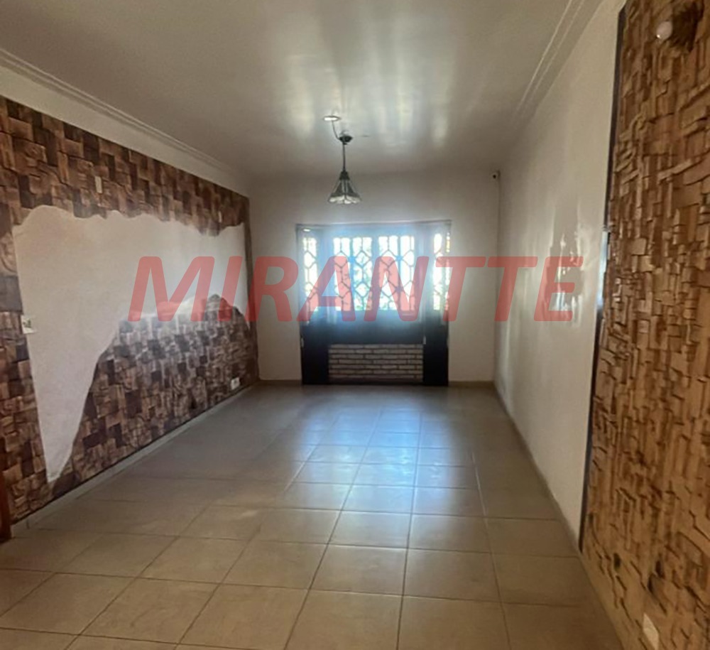 Sobrado de 225m² com 3 quartos em Santana