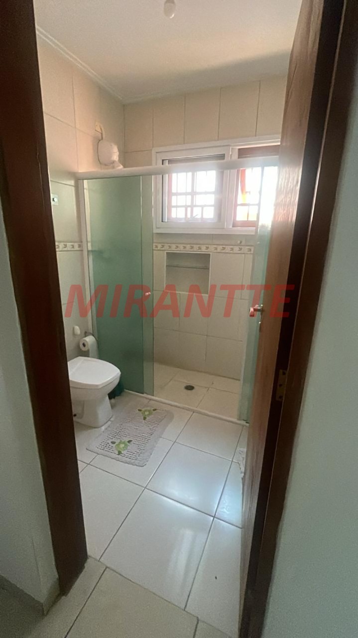 Sobrado de 225m² com 3 quartos em Santana