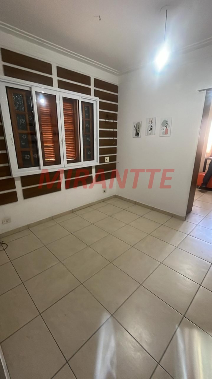 Sobrado de 225m² com 3 quartos em Santana