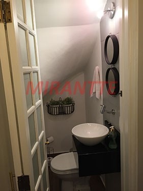 Cond. fechado de 85m² com 3 quartos em Imirim