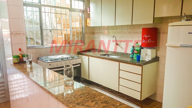 Sobrado de 200m² com 5 quartos em Jardim Virginia Bianca