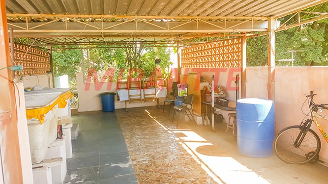 Sobrado de 200m² com 5 quartos em Jardim Virginia Bianca