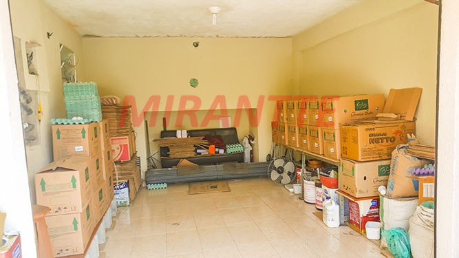 Sobrado de 200m² com 5 quartos em Jardim Virginia Bianca