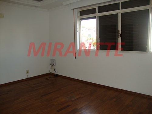 Comercial de 250m² com 3 quartos em Água Fria