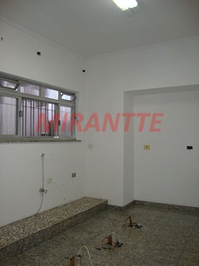 Comercial de 250m² com 3 quartos em Água Fria