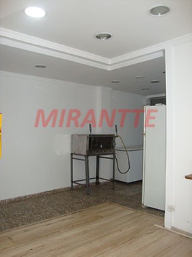 Comercial de 250m² com 3 quartos em Água Fria