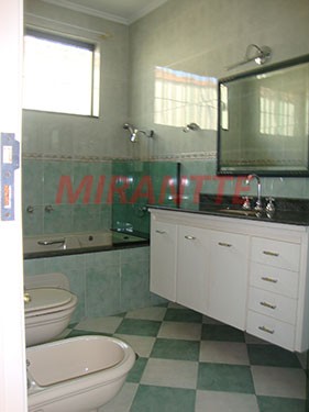 Comercial de 250m² com 3 quartos em Água Fria