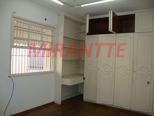 Comercial de 250m² com 3 quartos em Água Fria
