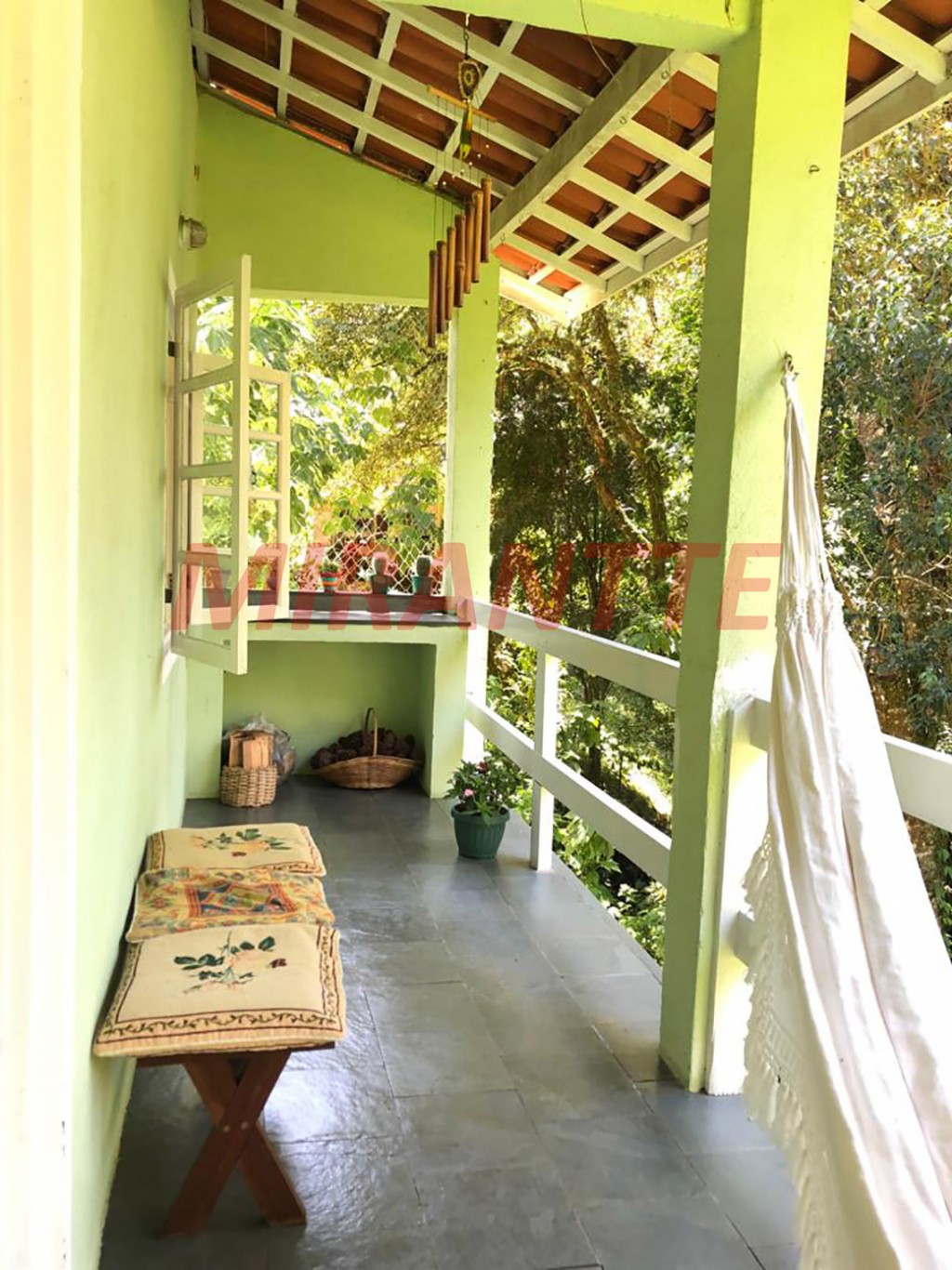 Sobrado de 135m² com 2 quartos em Serra Da Cantareira