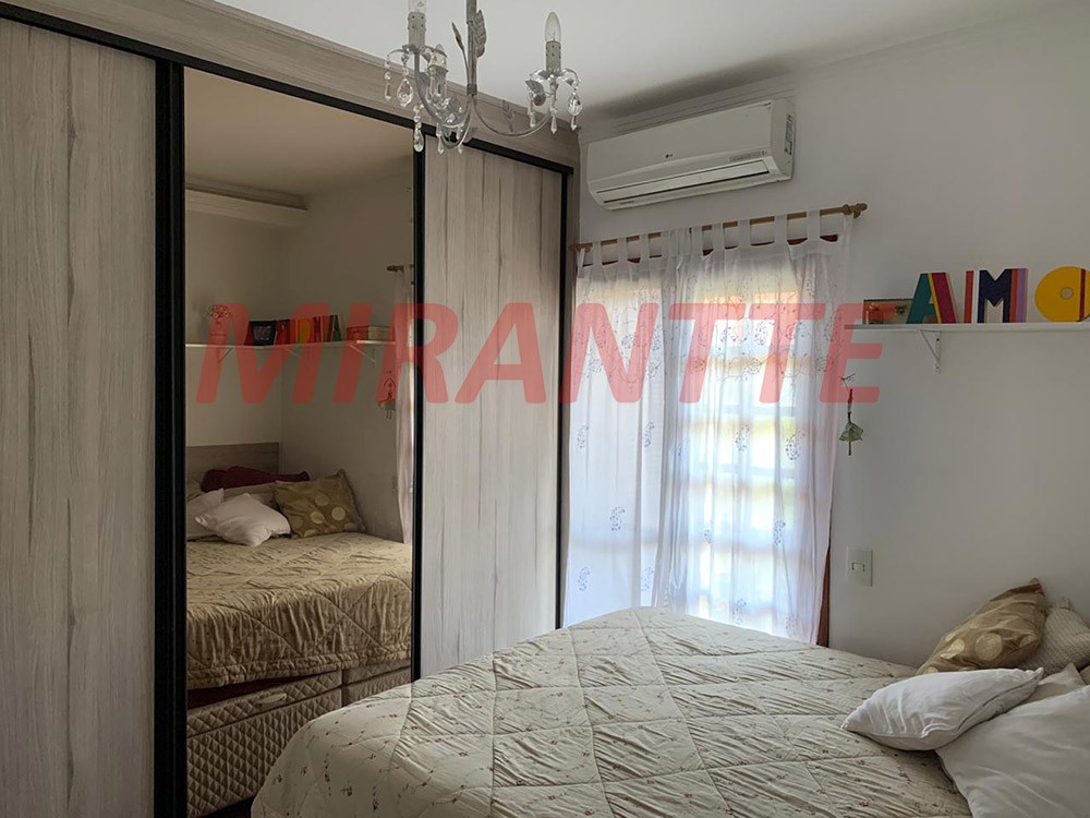 Cond. fechado de 110m² com 3 quartos em Horto Florestal