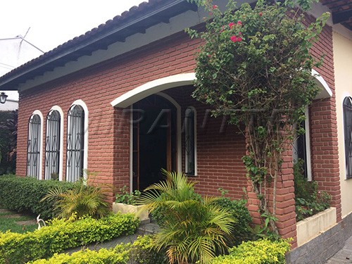 Casa terrea de 429m² com 5 quartos em Centro