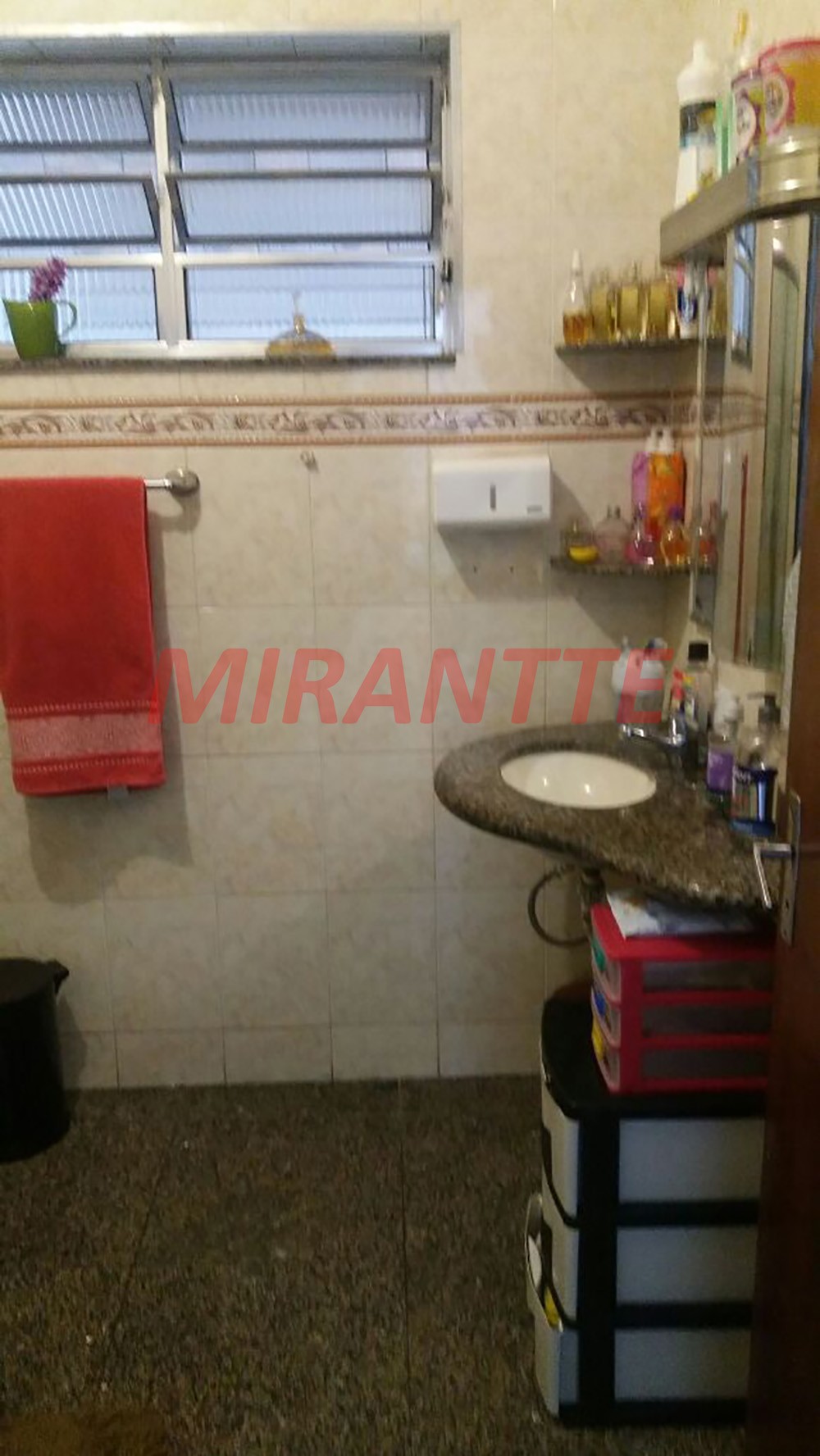 Sobrado de 129m² com 3 quartos em Horto Florestal