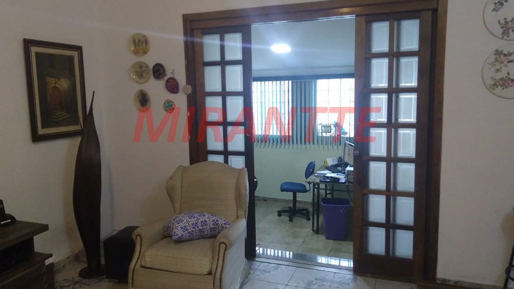 Sobrado de 129m² com 3 quartos em Horto Florestal
