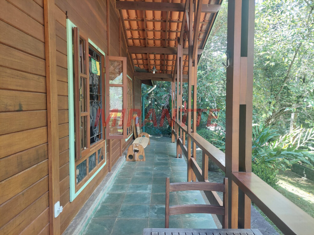 Casa terrea de 126m² com 2 quartos em Serra Da Cantareira
