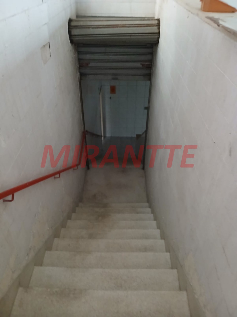 Comercial de 715m² em Santa Cecilia