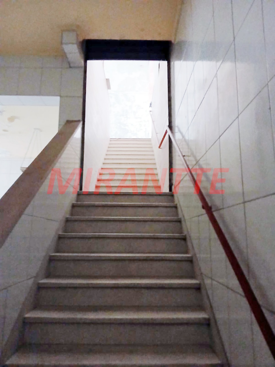 Comercial de 715m² em Santa Cecilia