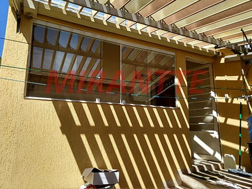 Sobrado de 128m² com 3 quartos em Vila Mazzei
