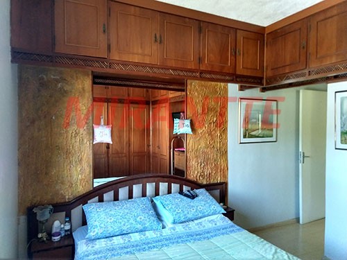 Sobrado de 128m² com 3 quartos em Vila Mazzei