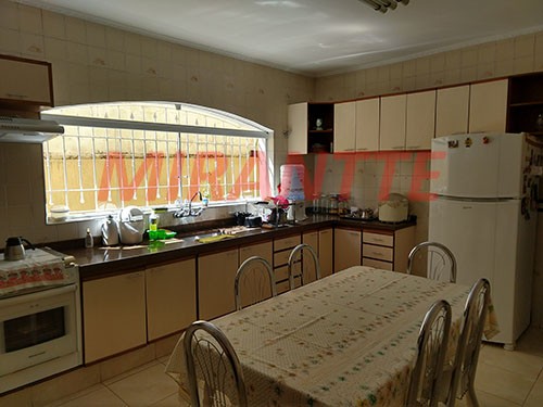 Sobrado de 128m² com 3 quartos em Vila Mazzei