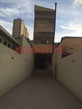 Sobrado de 360m² com 4 quartos em Santa Teresinha