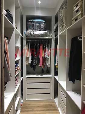 Sobrado de 360m² com 4 quartos em Santa Teresinha