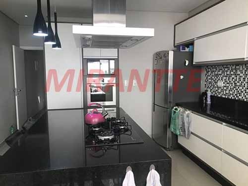 Sobrado de 360m² com 4 quartos em Santa Teresinha